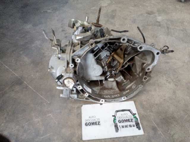 Mechaniczna skrzynia biegów w komplecie 20UE05 PEUGEOT
