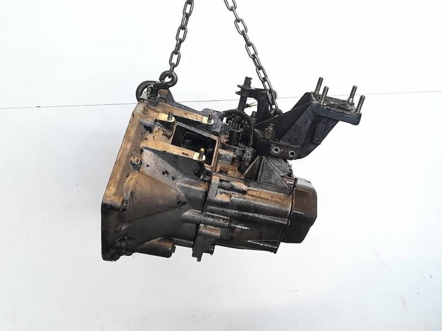 Mechaniczna skrzynia biegów w komplecie 20UM10 PEUGEOT