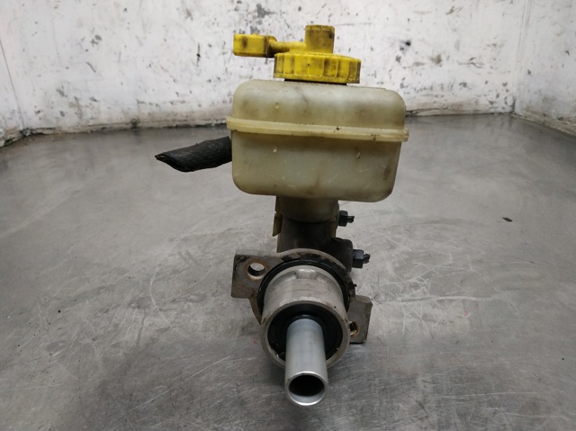 Główny cylinder hamulców 21027099 VAG