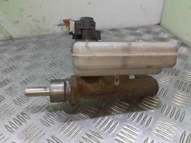 Główny cylinder hamulców 21027999 IVECO
