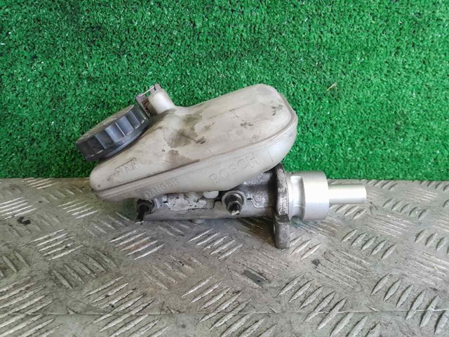 Główny cylinder hamulców 21028799 PEUGEOT