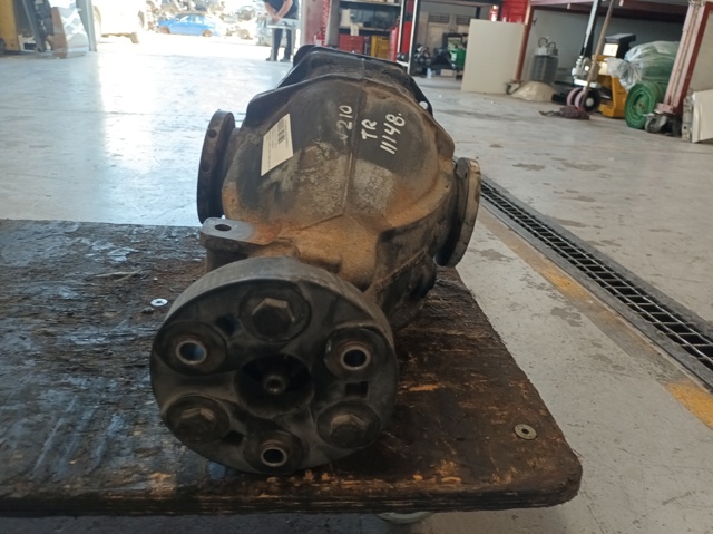 Obudowa reduktora mostu tylnego 2103510805 MERCEDES