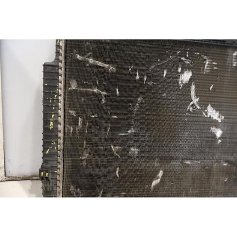 Chłodnica silnika 2105004503 MERCEDES