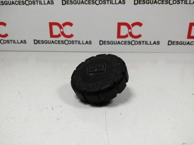 Pokrywa (korek) zbiornika wyrównawczego 2105010615 MERCEDES