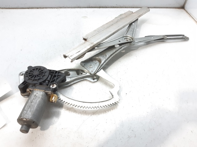Mechanizm podnoszenia szyby drzwi przednich lewych 2107201146 MERCEDES