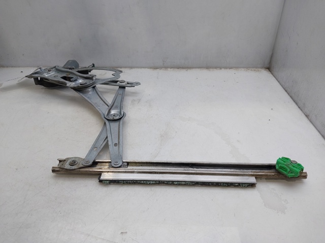 Mechanizm podnoszenia szyby drzwi przednich lewych 2107201146 MERCEDES
