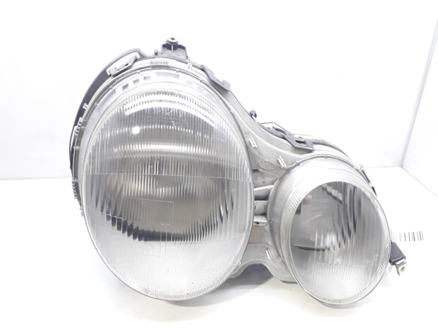 Reflektor lewy 210820036164 MERCEDES