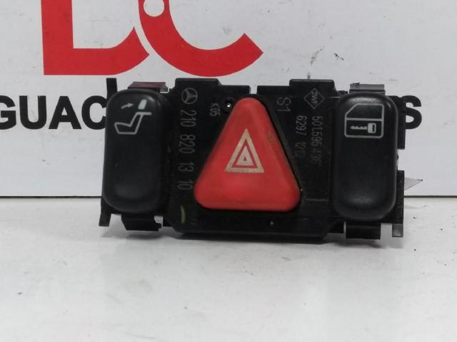 Przycisk włączania światła awaryjnego 2108201310 MERCEDES