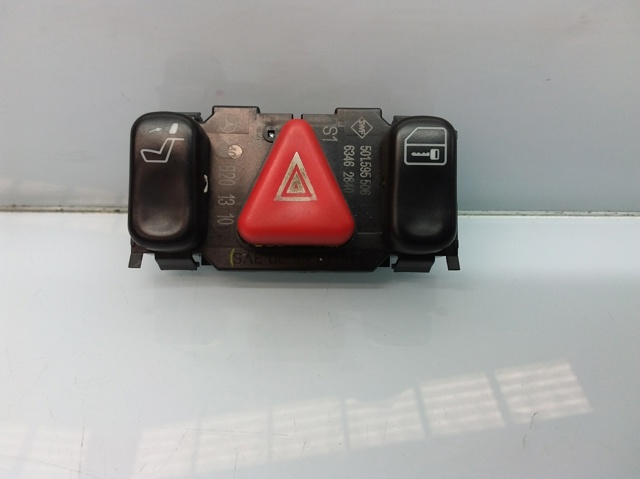 Przycisk włączania światła awaryjnego 2108201310 MERCEDES