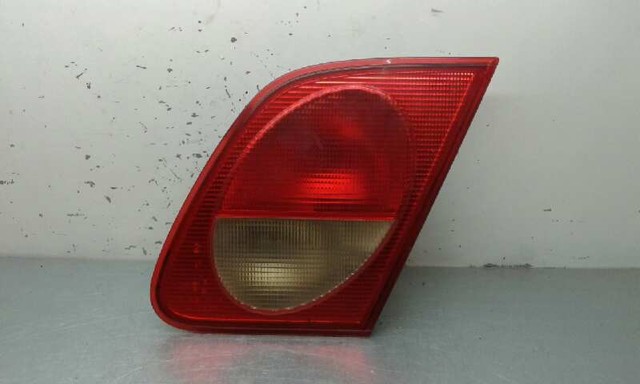 Lampa zespolona tylna prawa zewnętrzna 2108204464 MERCEDES
