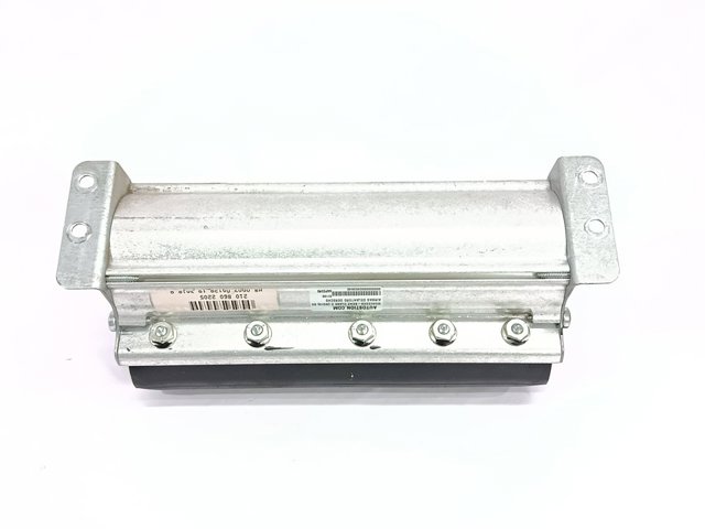 2108602205 Mercedes