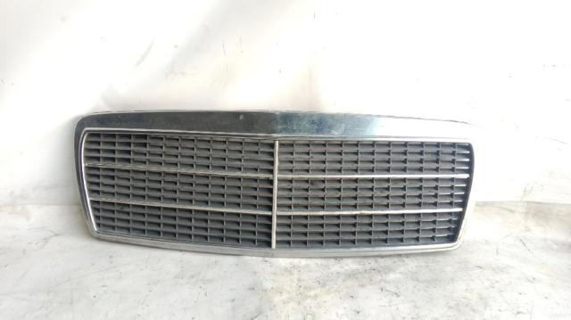 Atrapa chłodnicy 2108880023 MERCEDES