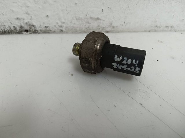 Czujnik ciśnienia bezwzględnego klimatyzacji 2110000283 MERCEDES