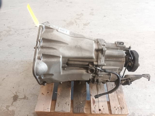 Mechaniczna skrzynia biegów w komplecie 2112607400 MERCEDES