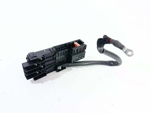 Skrzynka bezpieczników 2115452301 MERCEDES