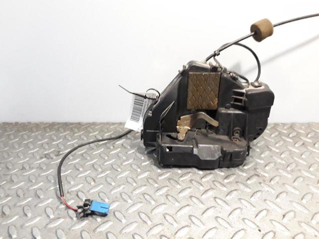 Zamek drzwi tylnych prawych 2117300635 MERCEDES