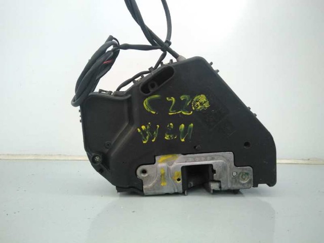 Zamek drzwi tylnych prawych 2117300635 MERCEDES