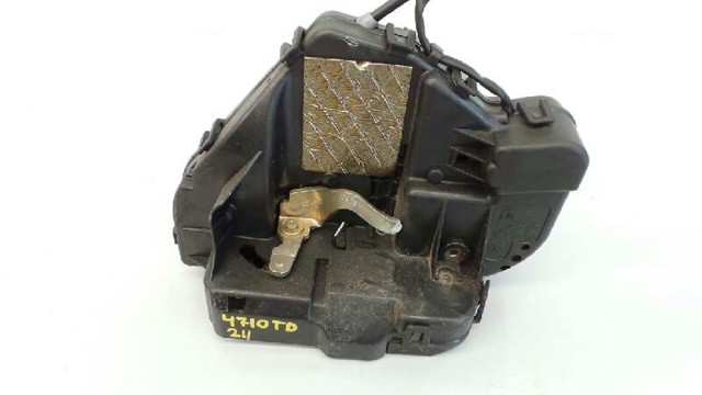 Zamek drzwi tylnych prawych 2117300635 MERCEDES