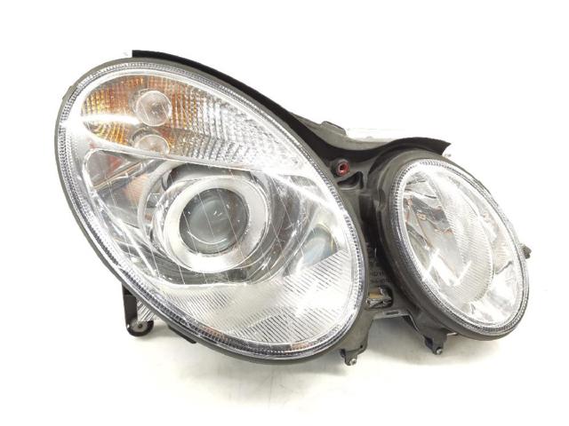 Reflektor prawy 2118200261 MERCEDES