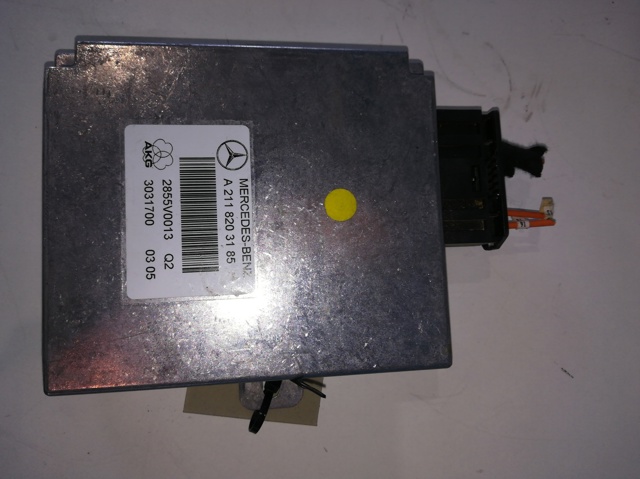 Blok sterowania telefonem 2118203185 MERCEDES