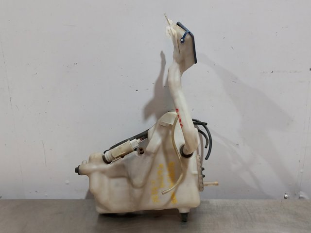 Zbiorniczek spryskiwacza szyb 2118601460 MERCEDES