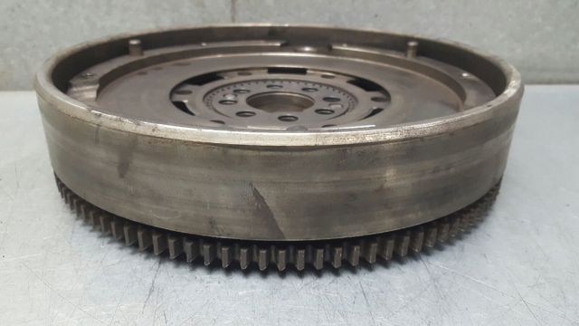 Koło zamachowe silnika 21211223712 BMW