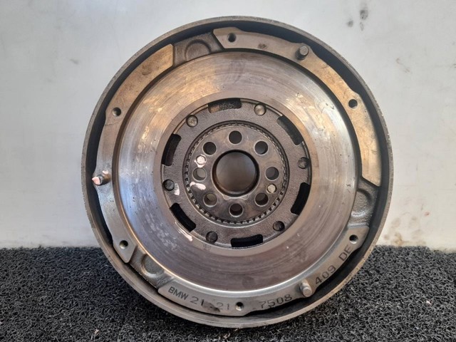 Koło zamachowe silnika 21217508409 BMW