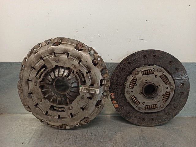 Zestaw sprzęgła (3 części) 21217545068 BMW