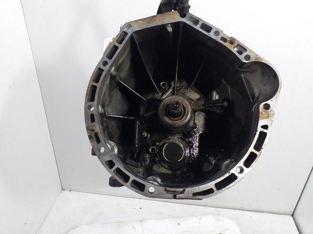 Mechaniczna skrzynia biegów w komplecie 2122600301 MERCEDES