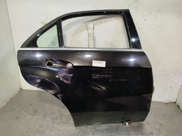 Drzwi tylne prawe 2127300205 MERCEDES