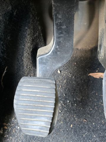 Pedał sprzęgła 2127EJ PEUGEOT