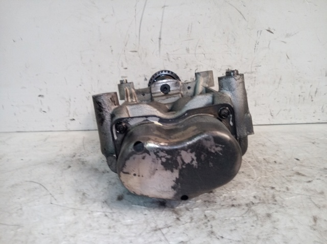 Pompa oleju Hyundai Trajet FO