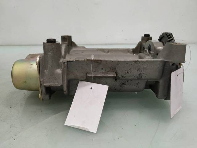 Pompa oleju Hyundai Trajet FO