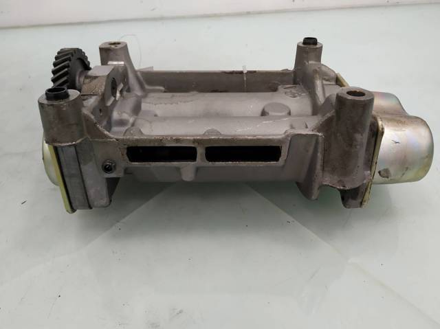 Pompa oleju Hyundai Trajet FO