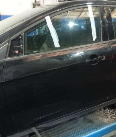 Drzwi przednie lewe 2147846 FORD