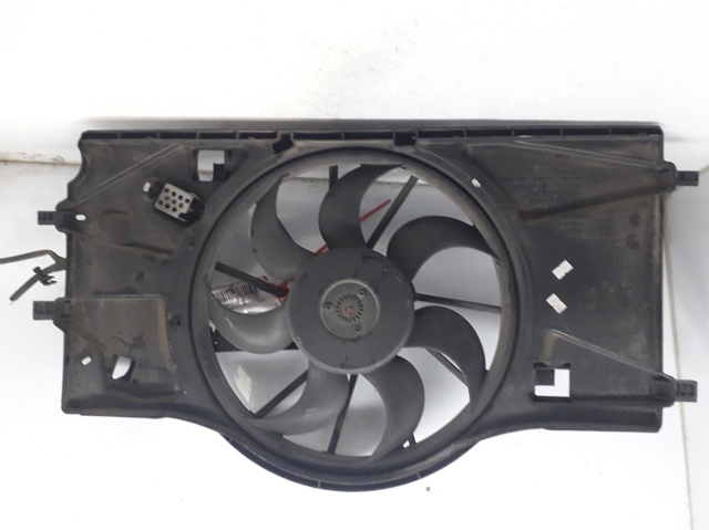 Wentylator elektryczny układu chłodzenia kompletny (silnik+wirnik) 214810039R RENAULT