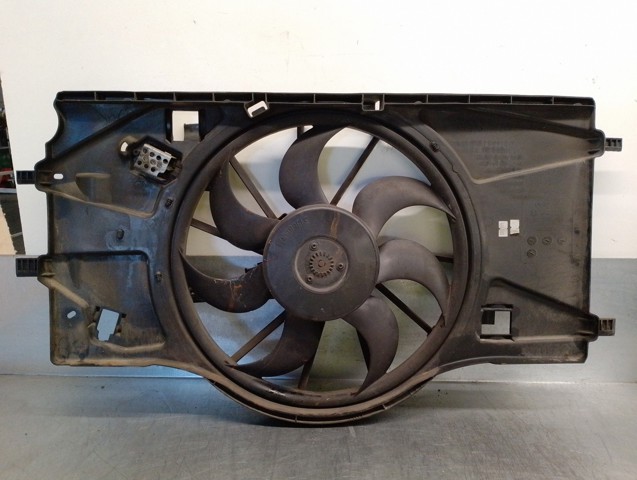 Wentylator elektryczny układu chłodzenia kompletny (silnik+wirnik) 214810039R RENAULT