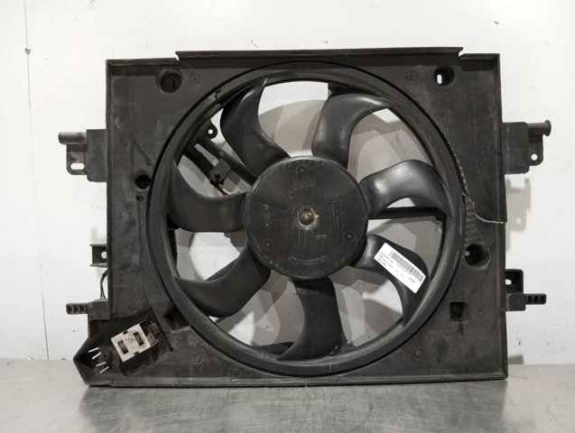 Wentylator elektryczny układu chłodzenia kompletny (silnik+wirnik) 214811626R RENAULT