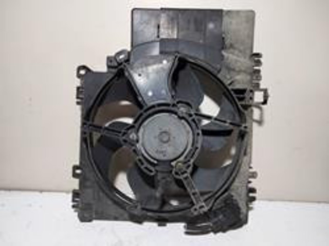 Wentylator elektryczny układu chłodzenia kompletny (silnik+wirnik) 21481AX610 NISSAN