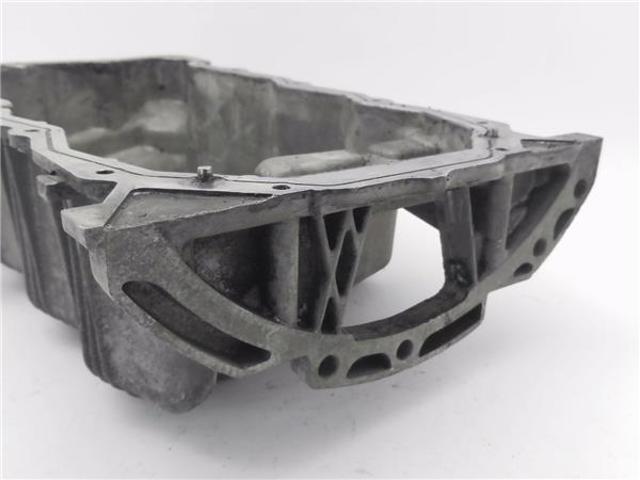 Miska olejowa silnika KIA Carens 1 FJ