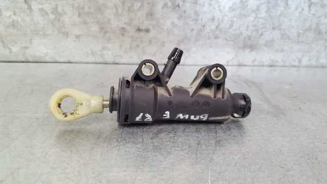 Cylinder sprzęgła główny 21526758822 BMW