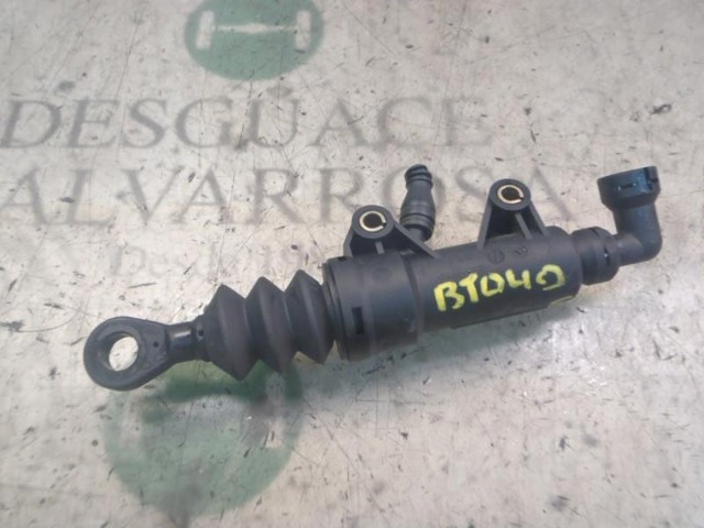 Cylinder sprzęgła główny 21526774078 BMW