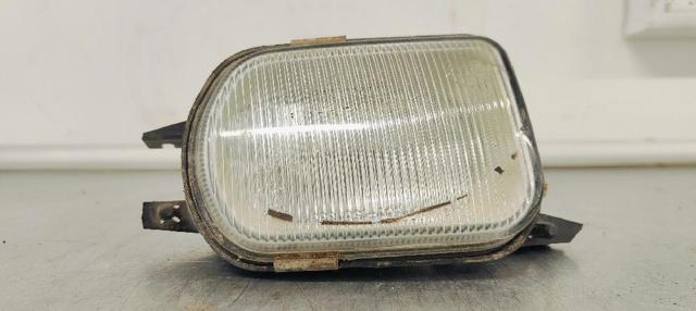 Lampa przeciwmgielna lewa 2158200556 MERCEDES