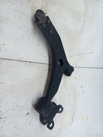Wahacz zawieszenia przedniego dolny prawy 2173539 FORD