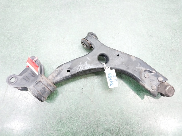 Wahacz zawieszenia przedniego dolny lewy 2176249 FORD