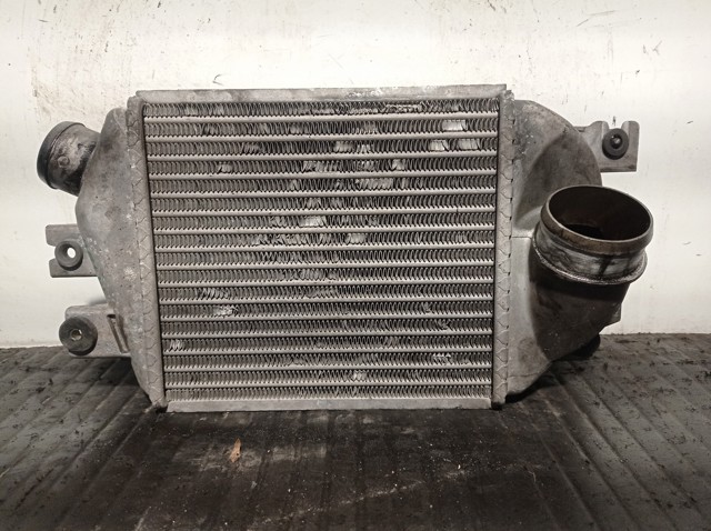 Chłodnica intercoolera 21821AA051 SUBARU