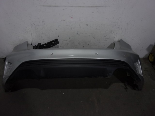 Zderzak tylny do Ford Focus HN