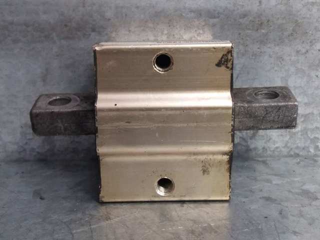 Poduszka (podpora) silnika lewa Mercedes S W220