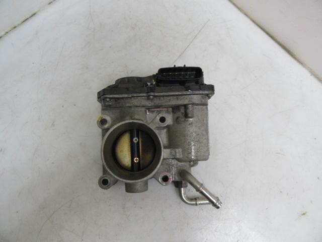 Przepustnica, komplet 220300D020 TOYOTA
