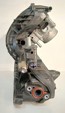 Przepustnica, komplet 2203037060 TOYOTA